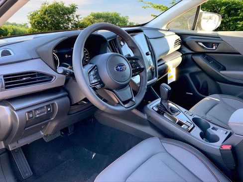 New 2026 Subaru Crosstrek 2.5i Limited w/ Crosstrek Mirror Package image 7