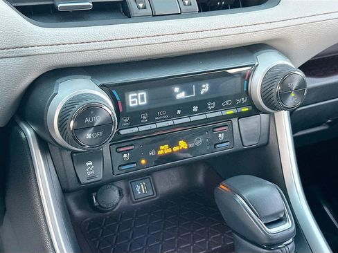 Used 2023 Toyota RAV4 Limited image 15