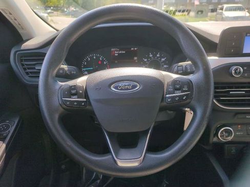 Certified 2022 Ford Escape S FWD image 5