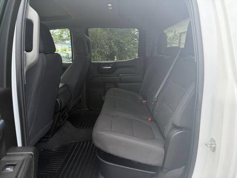 Used 2021 Chevrolet Silverado 1500 Custom Trail Boss AWD/4WD image 27