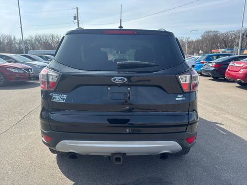 Used 2017 Ford Escape SE w/ Equipment Group 201A image 8