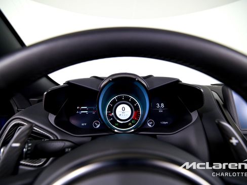 Used 2023 Aston Martin DBS Superleggera Volante image 14