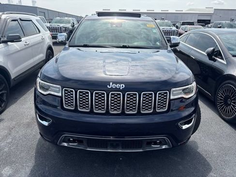 Used 2017 Jeep Grand Cherokee Overland w/ Jeep Active Safety Group RWD image 2