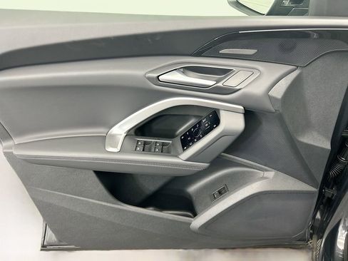 Used 2025 Audi Q5 Premium Plus image 24