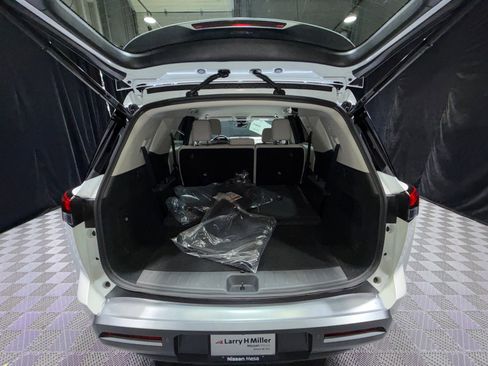 New 2026 Nissan Pathfinder SL image 34