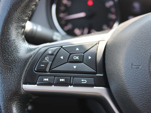 Used 2019 Nissan Rogue SL w/ Premium Package AWD/4WD image 25