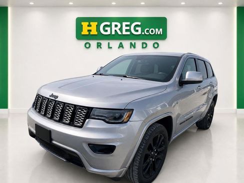 Used 2021 Jeep Grand Cherokee Laredo X AWD/4WD image 4