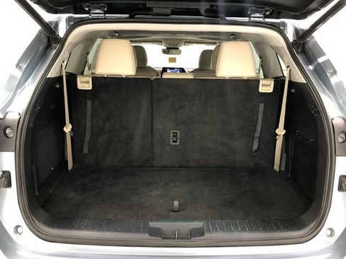 Used 2021 Toyota Highlander Limited FWD image 25