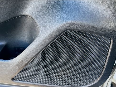 Used 2024 Mitsubishi Outlander SE Black Edition image 25