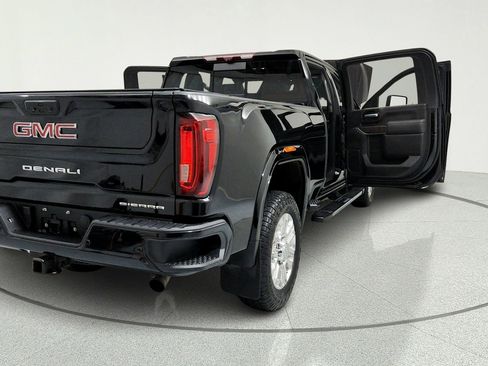 Used 2023 GMC Sierra 2500 Denali w/ Denali Ultimate Package AWD/4WD image 12