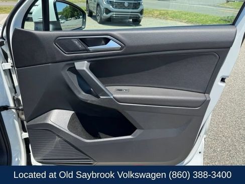 Used 2018 Volkswagen Tiguan SE w/ Panoramic Sunroof Package AWD/4WD image 29