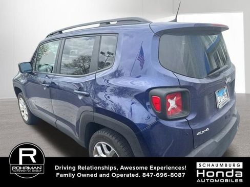 Used 2018 Jeep Renegade Latitude AWD/4WD image 5
