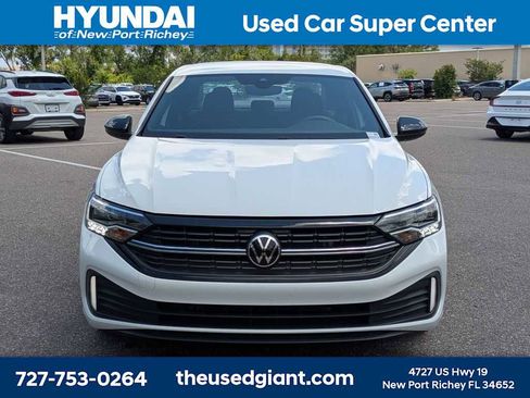 Used 2024 Volkswagen Jetta Sport FWD image 8