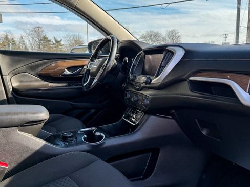 Used 2019 GMC Terrain SLE w/ Driver Convenience Package image 11