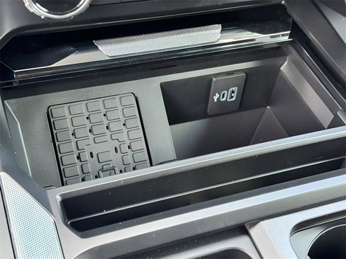 New 2025 Ford F250 Lariat w/ Lariat Ultimate Package image 19