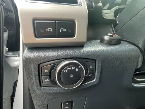 Used 2022 Ford F250 Lariat image 32