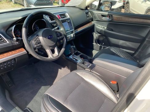 Used 2017 Subaru Outback 3.6R Limited AWD/4WD image 13