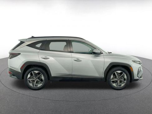 Used 2025 Hyundai Tucson SEL FWD image 11
