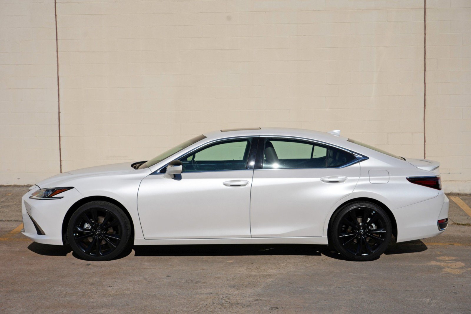 Used 2024 Lexus ES 300h w/ Premium Package FWD image 55