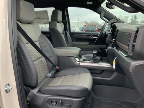 New 2026 Chevrolet Silverado 1500 ZR2 image 72