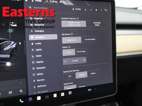 Used 2023 Tesla Model 3 Standard Range image 17