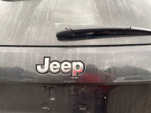 Used 2015 Jeep Grand Cherokee Overland image 17