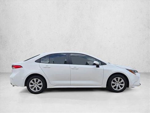 Used 2024 Toyota Corolla LE FWD image 4