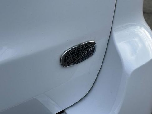 Used 2015 Jeep Grand Cherokee Overland image 17