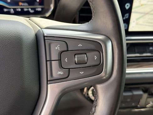 Used 2025 Chevrolet Silverado 1500 LT AWD/4WD image 36