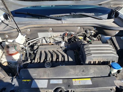 Used 2021 Volkswagen Atlas Cross Sport SE FWD image 8