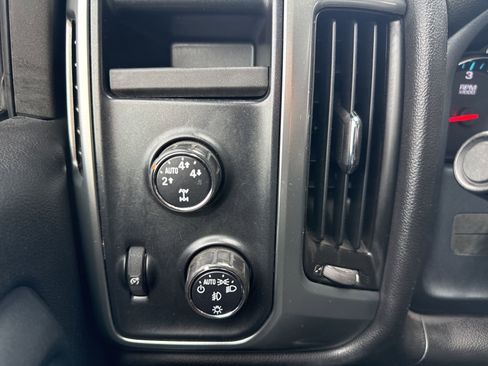 Used 2015 Chevrolet Silverado 1500 LT w/ All Star Edition image 33