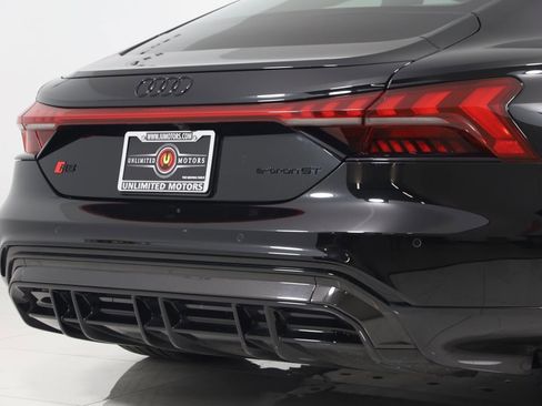 Used 2024 Audi RS e-tron GT w/ Carbon Performance Package image 86