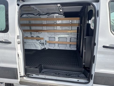 Used 2024 Ford Transit 250 Low Roof w/ Exterior Upgrade Package image 10