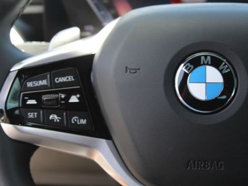 Used 2025 BMW 330i Sedan RWD image 17