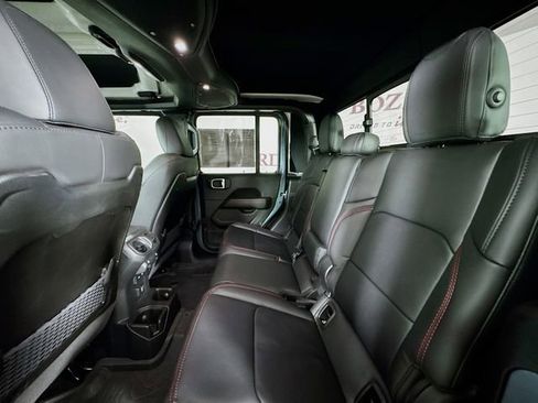 Used 2025 Jeep Gladiator Rubicon image 29