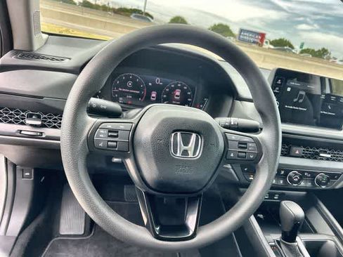 Used 2026 Honda Accord SE image 17