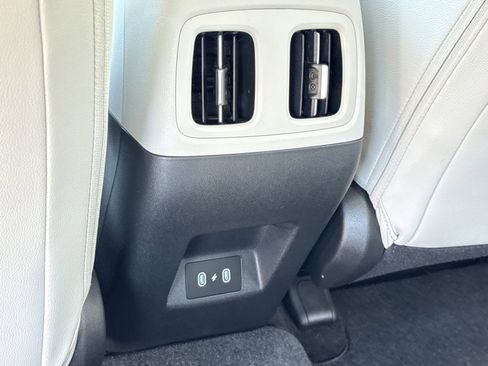 Used 2025 Hyundai Tucson SEL FWD image 11