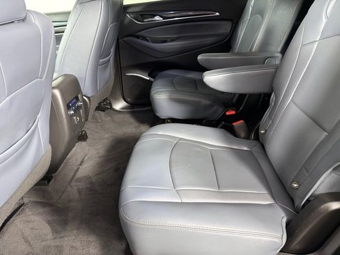 Used 2020 Buick Enclave Essence FWD image 18
