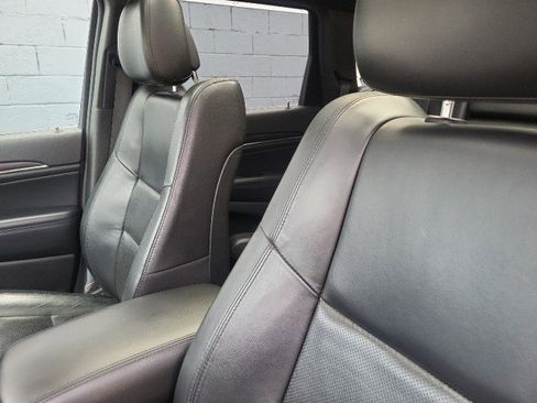 Used 2021 Jeep Grand Cherokee Limited w/ Luxury Group II image 13