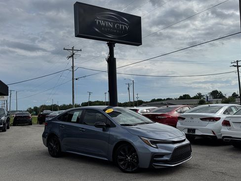 Used 2024 Toyota Corolla SE FWD image 1