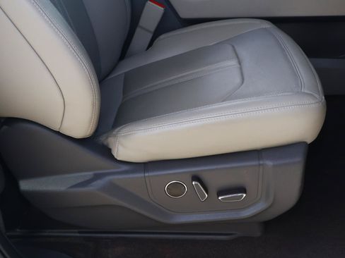 Used 2021 Ford Expedition Limited RWD image 20