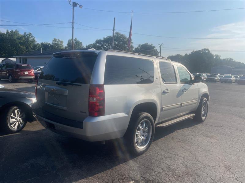 Used 2010 Chevrolet Suburban LT AWD/4WD image 5