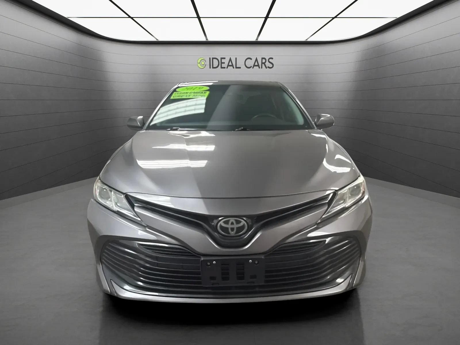 Used 2019 Toyota Camry LE FWD image 2