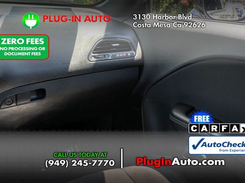 Used 2022 Dodge Challenger R/T Scat Pack RWD image 15