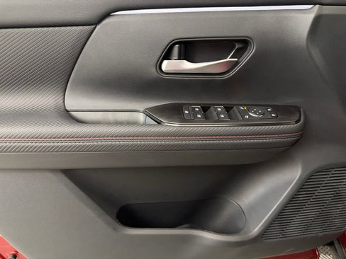 New 2026 Nissan Kicks SR FWD image 22