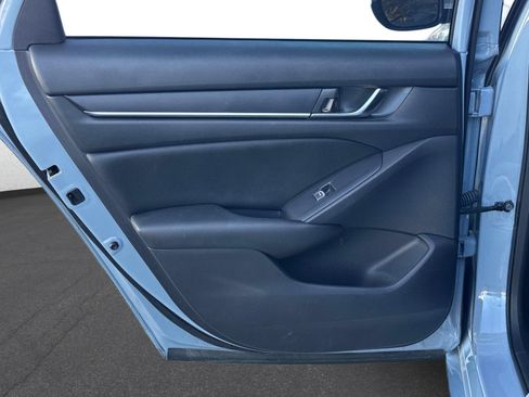 Used 2022 Honda Accord Sport image 11
