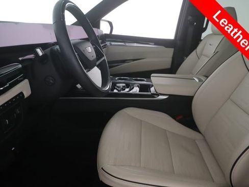 Used 2026 Cadillac Escalade Sport w/ Touring Package AWD/4WD image 17