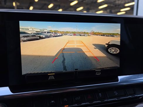 Used 2023 Chevrolet Silverado 1500 LT Trail Boss w/ Protection Package image 21