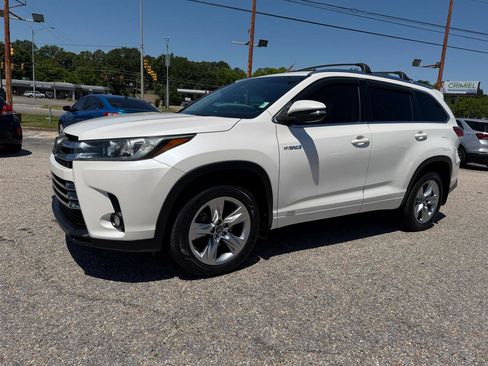 Used 2017 Toyota Highlander Limited AWD/4WD image 14