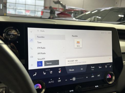 Used 2023 Lexus RX 350h image 18